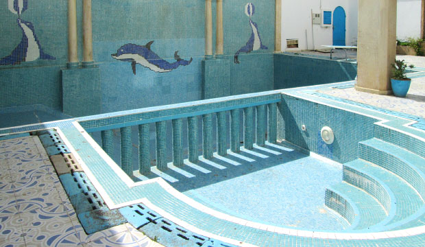 Piscina del Hotel Zelis en Asilah