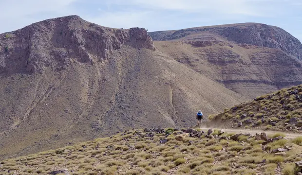 Lo mejor de la Marruecos On Bike es su capacidad para equilibrar la dureza de la competición con la espectacularidad de los paisajes