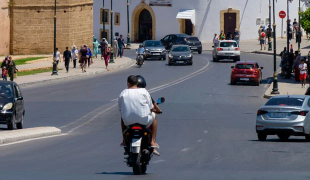 Si quieres alquilar coche en marruecos y opiniones buscas, debes conocer como actuan los marroquíes al volante